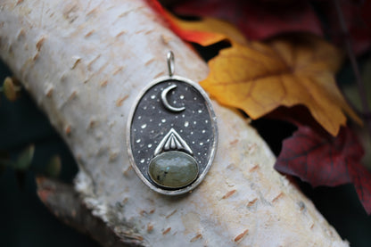Labradorite Pendant