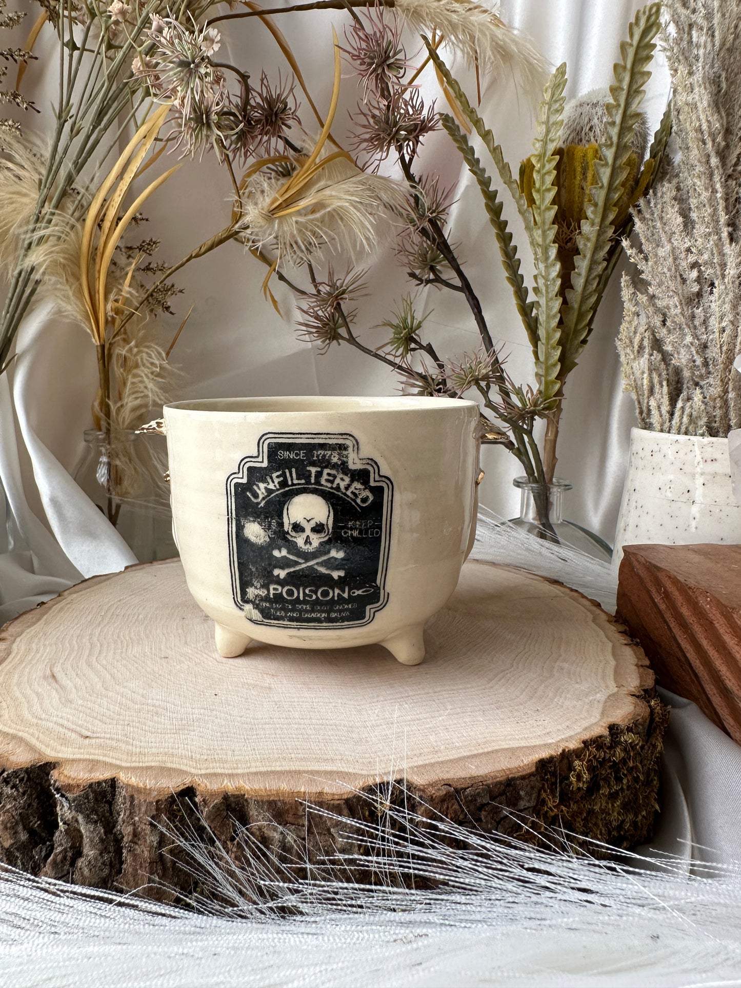 Cauldron Mushroonm Candle