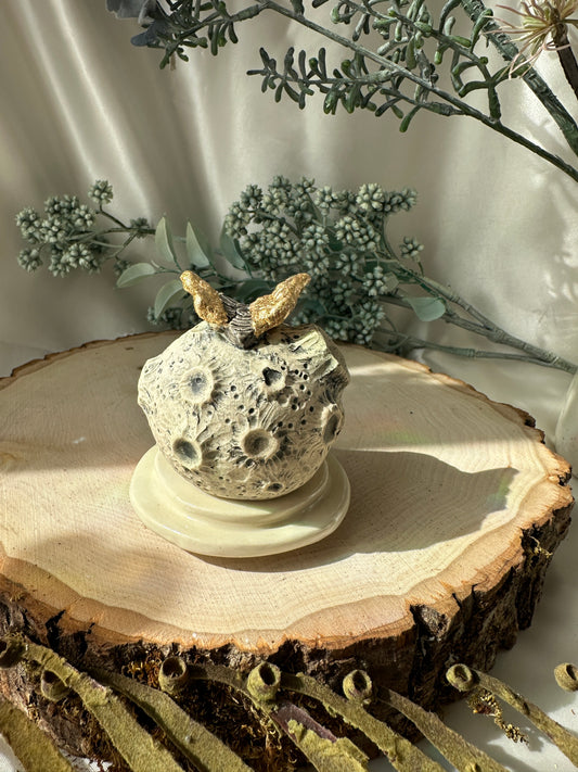 Of Smoke and Moonlight - Kintsugi Selene's Messenger (Small)