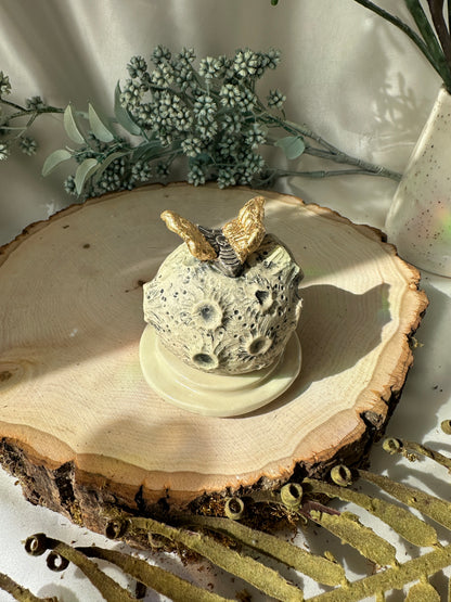 Of Smoke and Moonlight - Kintsugi Selene's Messenger (Small)