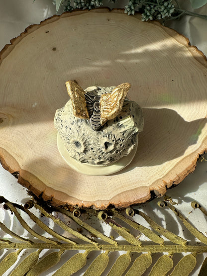 Of Smoke and Moonlight - Kintsugi Selene's Messenger (Small)